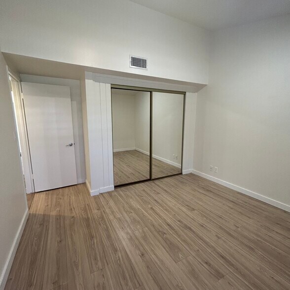 Building Photo - 24246 Hatteras St