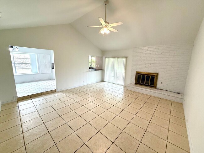 Building Photo - MUST SEE! AVAILABLE NOW! UNIQUE 4 Bedroom/...