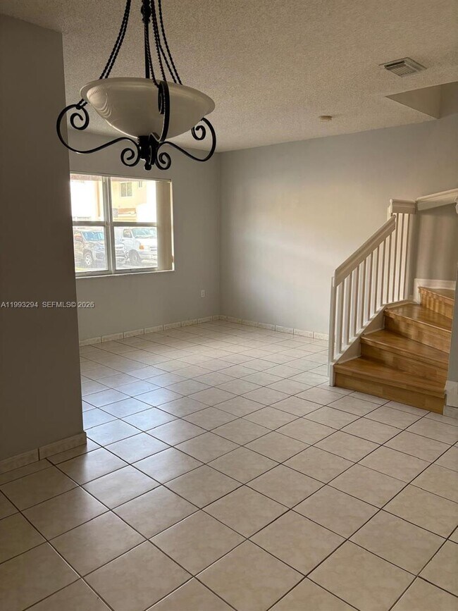 Building Photo - 6272 SW 139th Ave