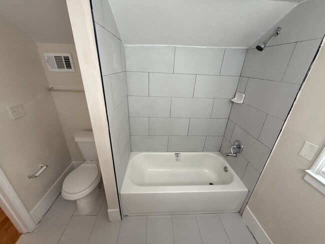 Building Photo - 780 Peeples St SW