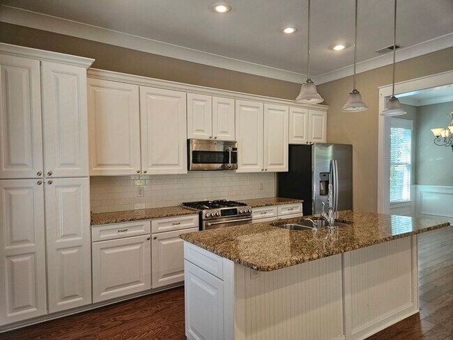 Building Photo - Live at the Saluda River Club