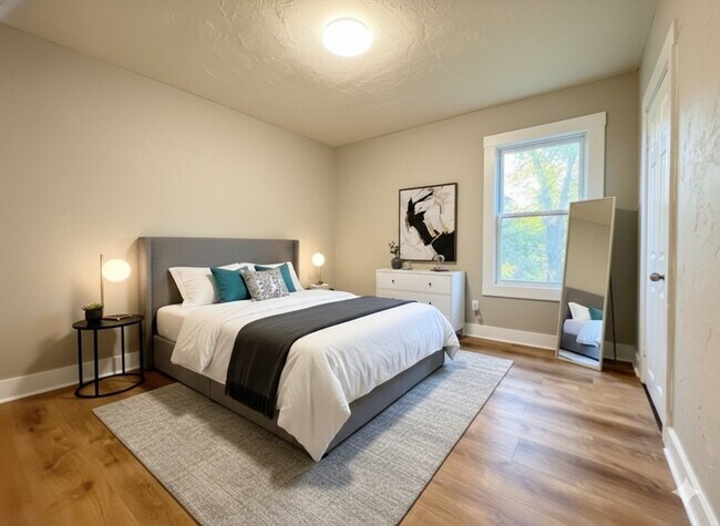 Building Photo - 16 1/2 Winslow St