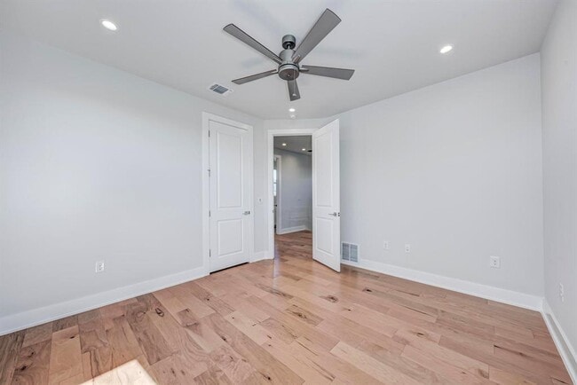 Building Photo - 6401 Keegans Dr