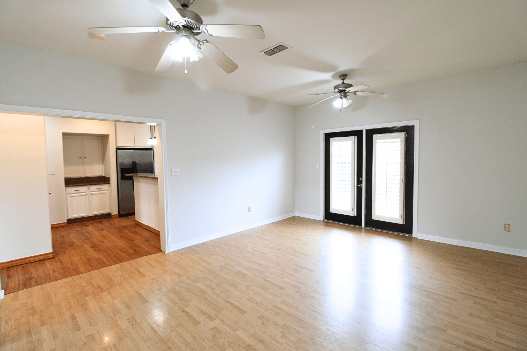 Building Photo - 2445 Monarch Dr