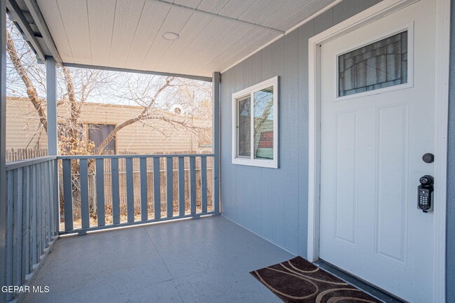 Building Photo - 228 Territory Dr