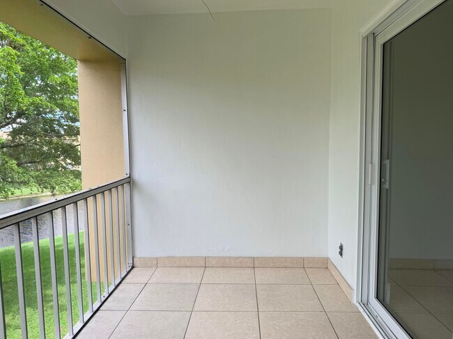 Building Photo - 5980 NW 64th Ave