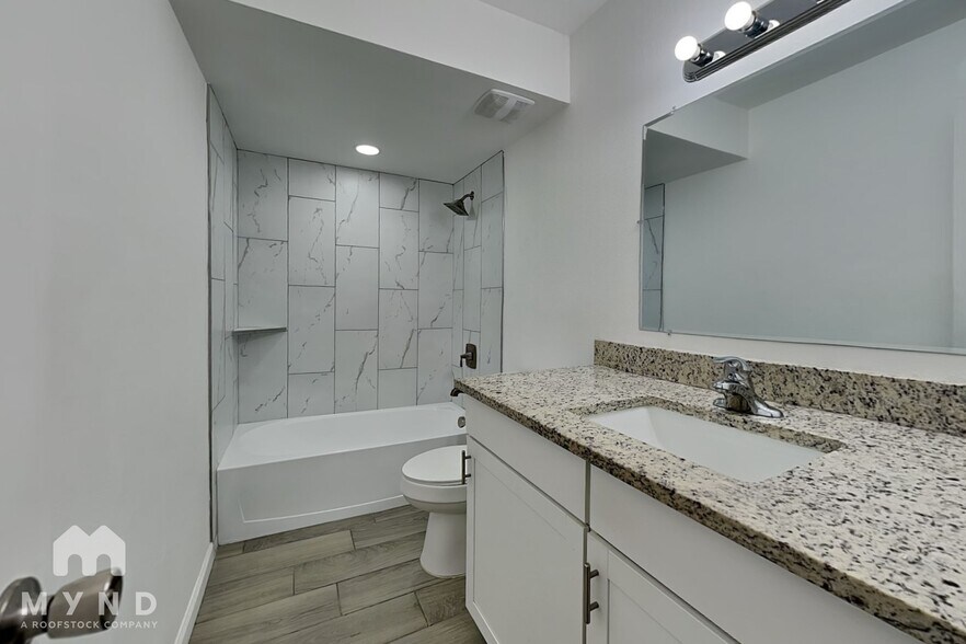 Building Photo - 6657 W Ocotillo Rd