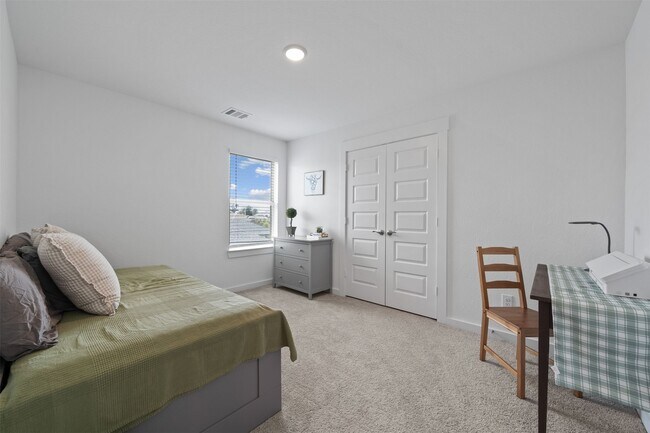 Building Photo - 21307 Fresno Brk Cir