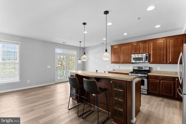 Building Photo - 41848 Inspiration Terrace