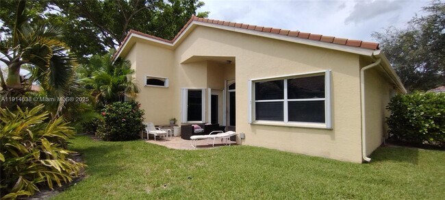 Building Photo - 8092 Driggs Hill