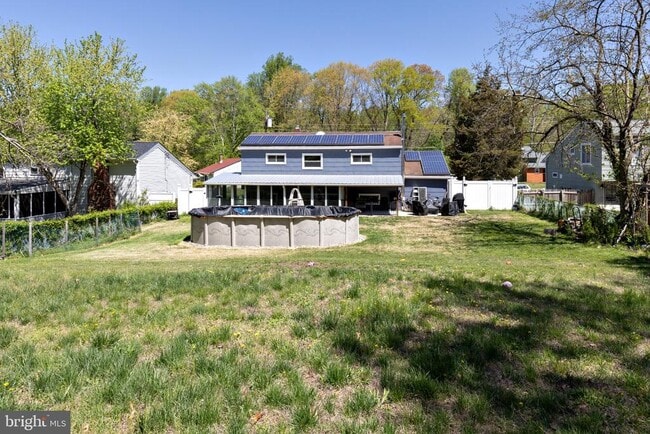 Building Photo - 912 Aston Martin Dr