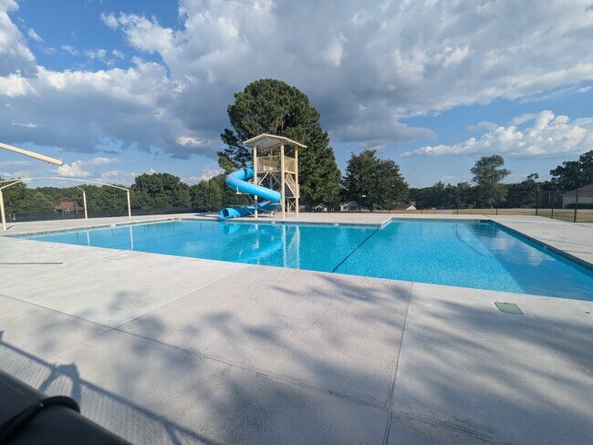 Pool - 24 Melinda Ln