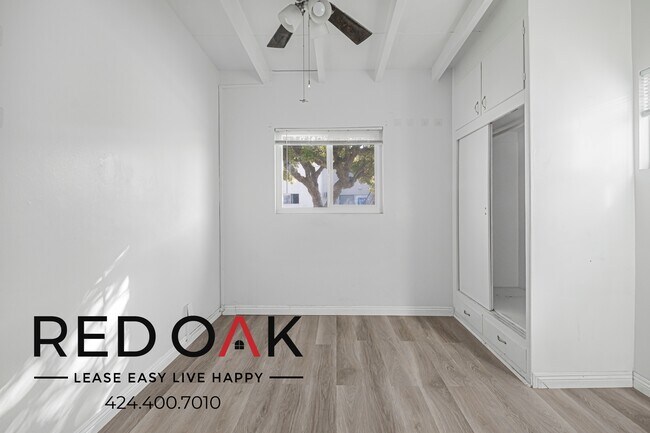 Building Photo - 15301 Woodruff Pl