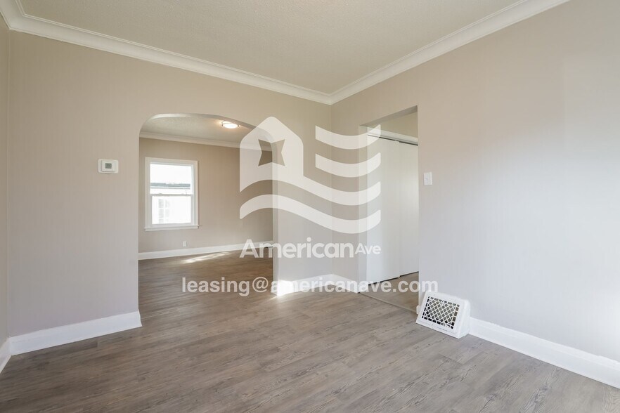 Building Photo - 1146 Huey St