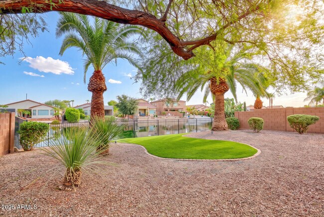 Building Photo - 844 E Indian Wells Pl