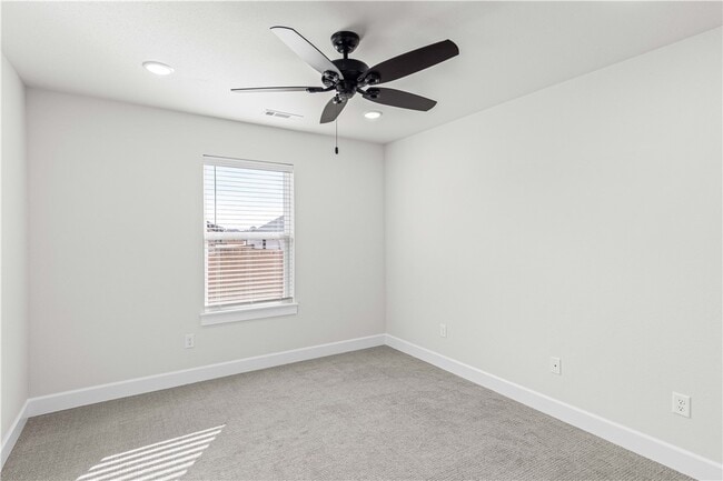 Building Photo - 701 Bronco St