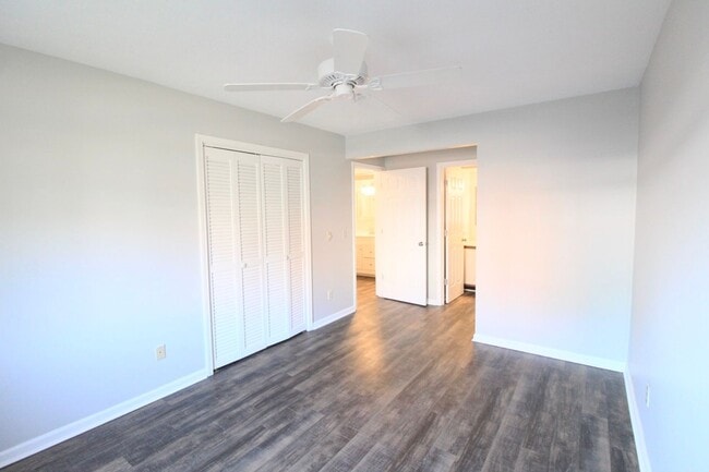 Building Photo - 1112 Blue Ridge Dr