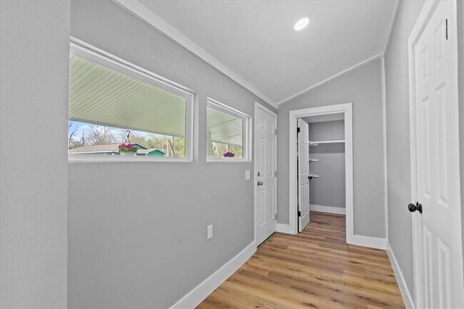 Building Photo - 102 East St