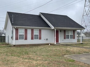 Building Photo - Cozy Home Close to MTSU
