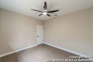 Building Photo - 18605 Elmbrook