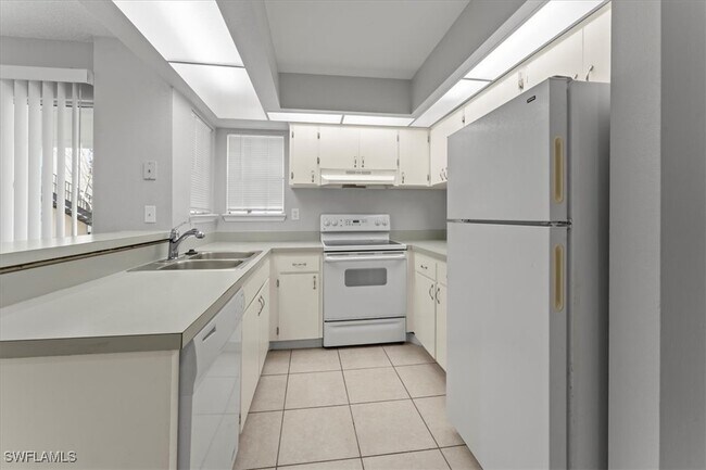 Building Photo - 2033 Rookery Bay Dr