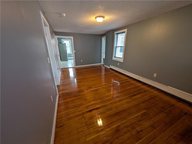 Building Photo - 57 Pleasant St