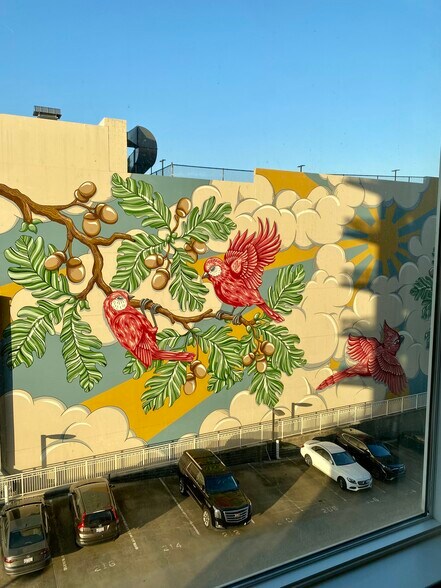 Building Photo - 400 W North St