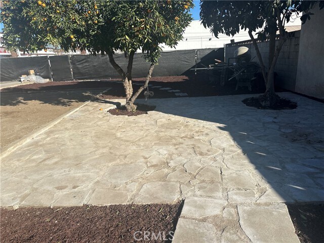 Building Photo - 1054 N Euclid Ave