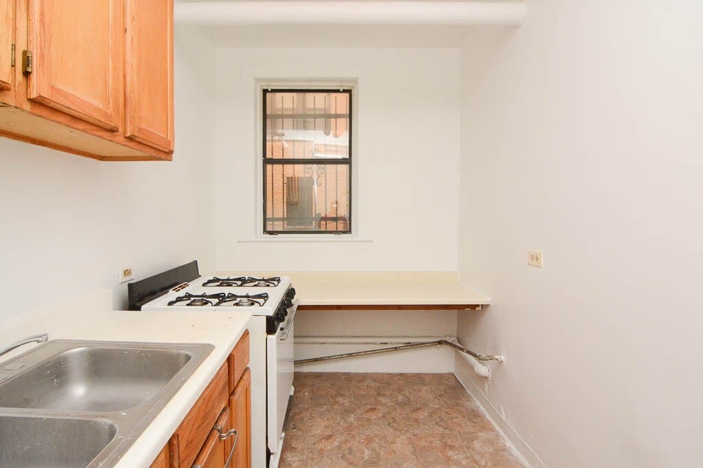 Building Photo - 1542 N Kedzie Ave