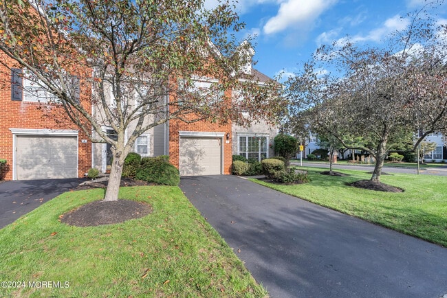 Building Photo - 2 Charles Ct