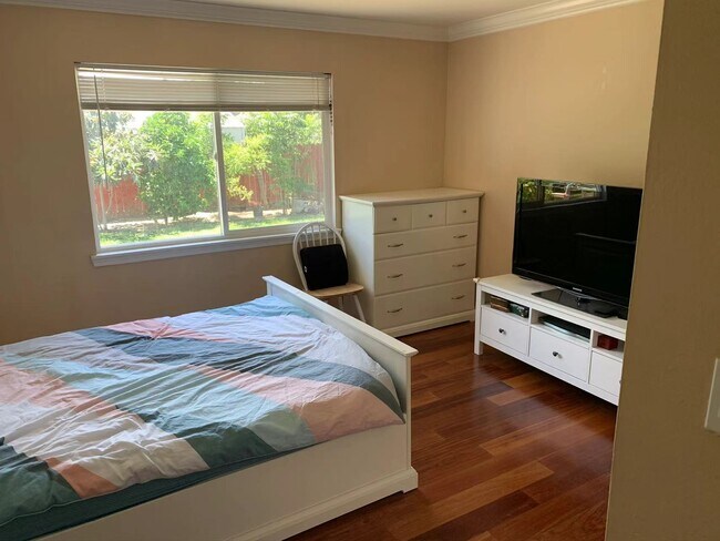 Building Photo - 3680 Wilmington Rd