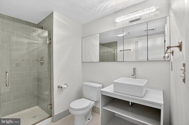 Building Photo - 1714 Memphis St