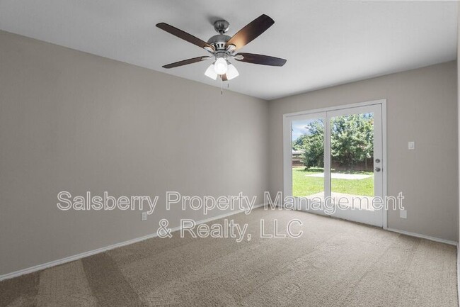 Building Photo - 3620 Harwood Ct