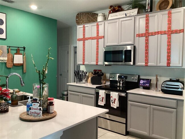 Building Photo - 260 Pershing St