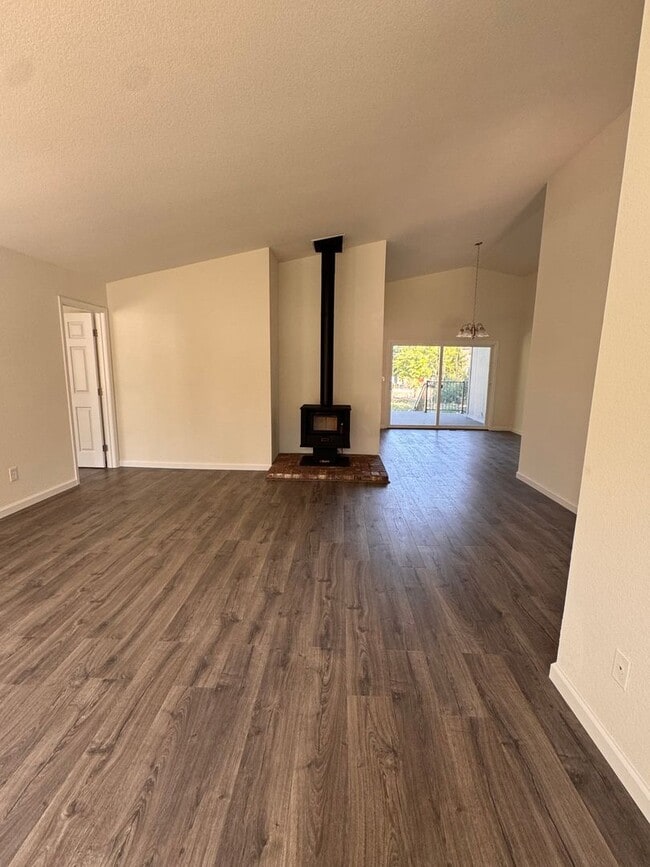 Building Photo - 11318 Torrey Pines Dr