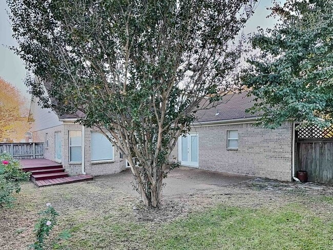 Building Photo - 9036 Gracie Ln