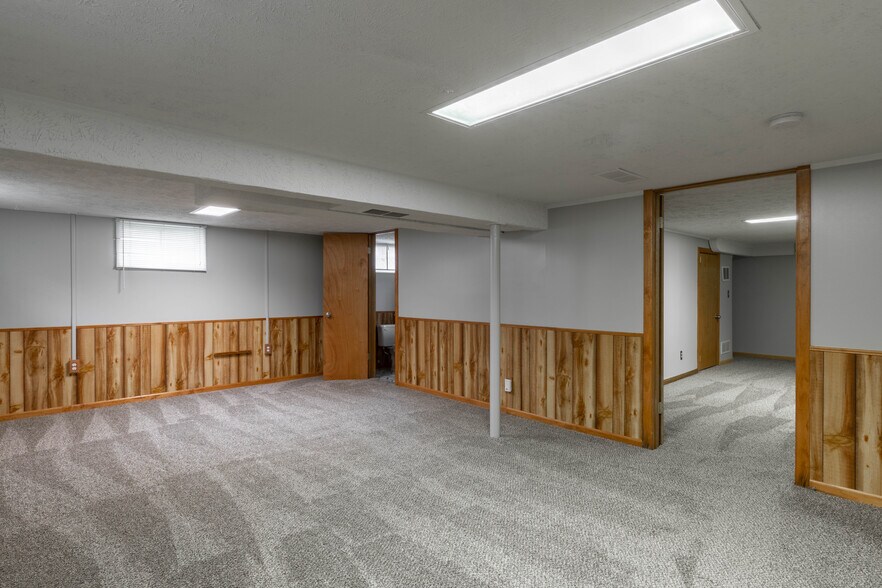 Building Photo - 7014 S 41st St