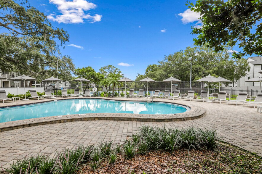 Oak Ramble Apartments 14627 Grenadine Dr Tampa FL 33613 Apartment