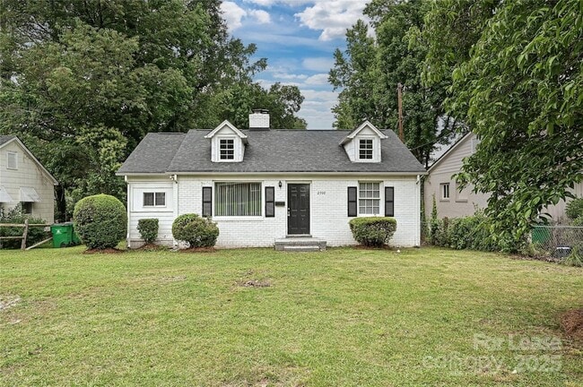 Primary Photo - 2500 Morton St