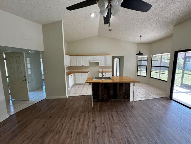 Building Photo - 2378 Comerwood Dr