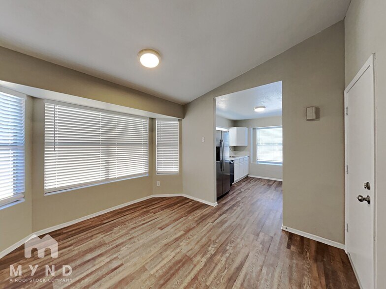 Building Photo - 19826 N 46th Dr