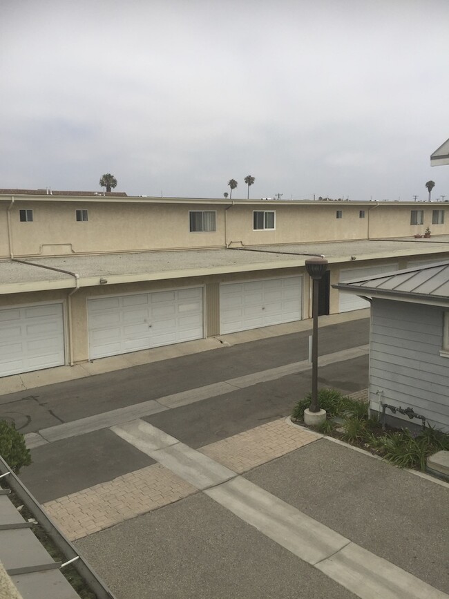 Building Photo - 753 E Port Hueneme Rd