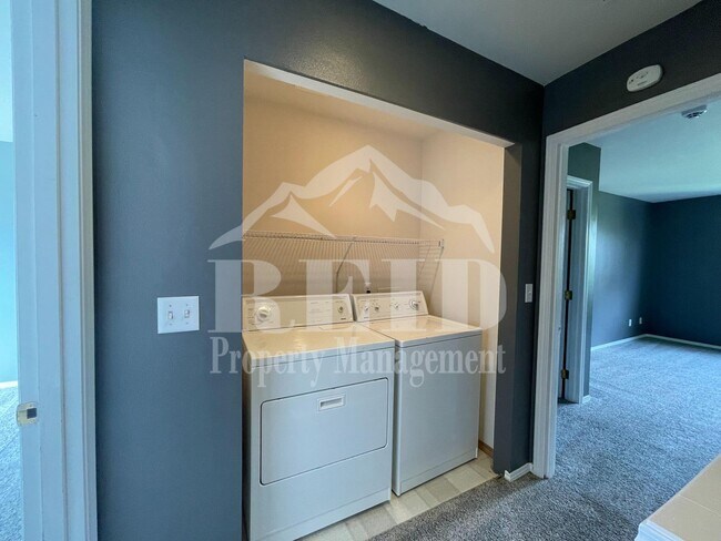 Building Photo - 9595 Long Point Ln NW