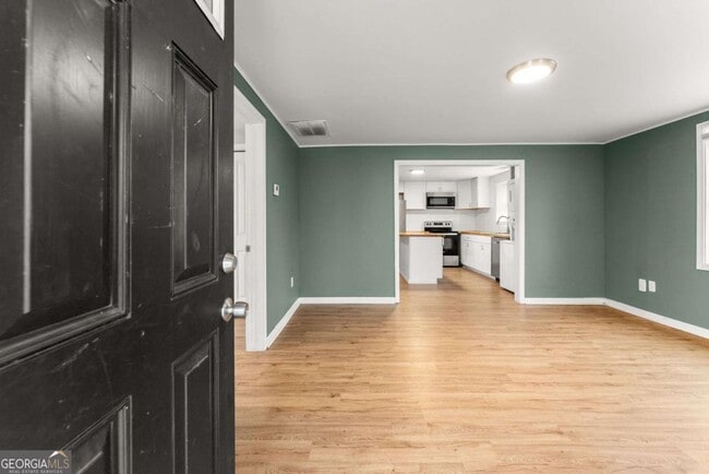 Building Photo - 212 Walker Dr