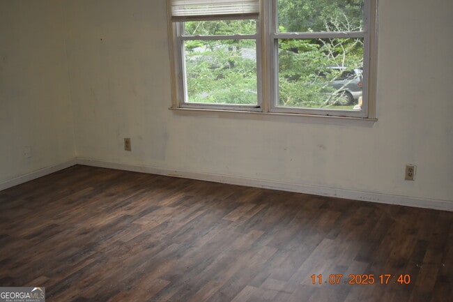 Building Photo - 4517 Greenfields Rd