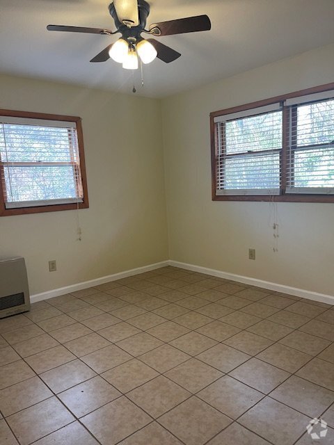 Building Photo - MAGGIE VALLEY 1 bedroom, 1 bath all utilit...