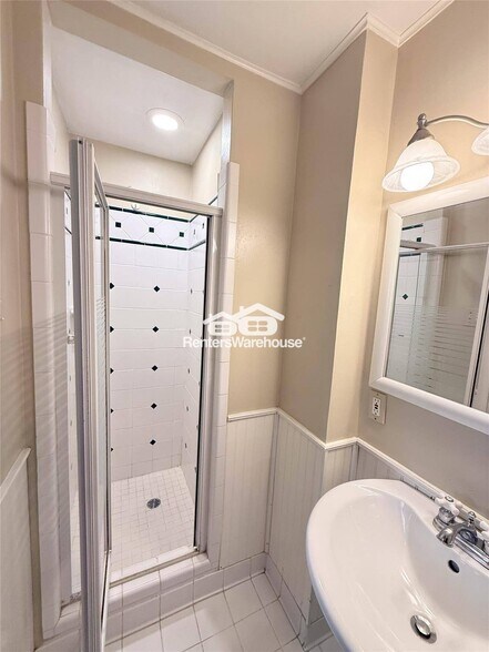 Building Photo - 9506 Carousel Ln