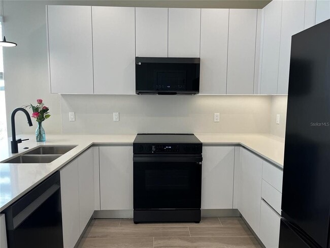 Building Photo - 1445 Serendipity Ln