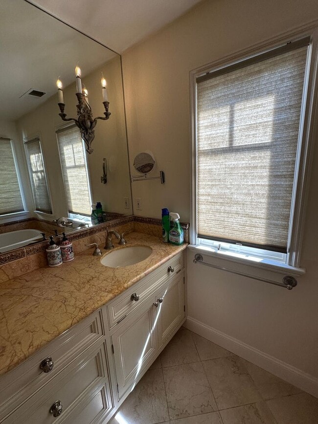 Building Photo - Beautifully Appointed 4 Bed, 2.5 Bath Home...