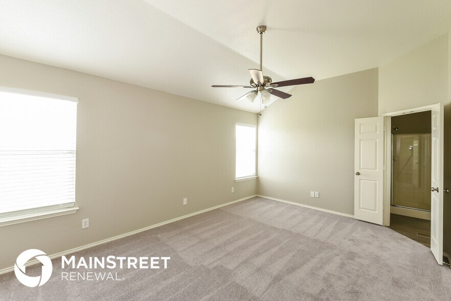 Building Photo - 3802 Southern Grove